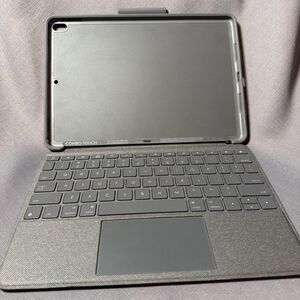 Logitech - Combo Touch iPad Air 10-inch (Oxford Gray)-R